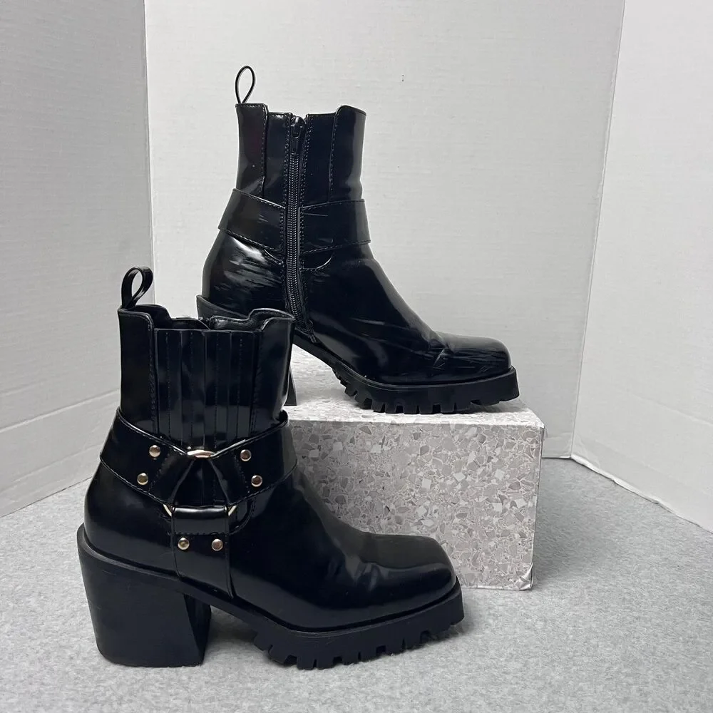 ShoeDazzle Enslee Boots Womens 7.5 Black Harness Lug Sole Block Heel Moto Style - Picture 3 of 13
